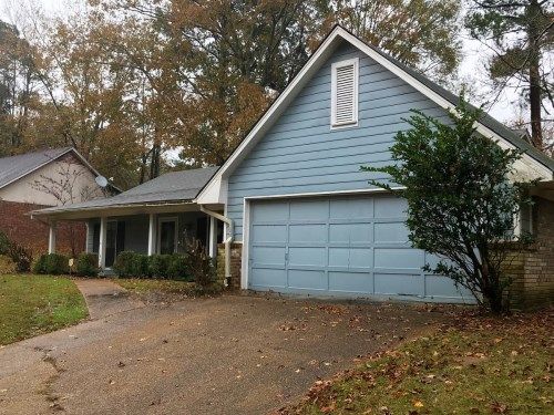 21 Matt Circle, Jackson, MS 39212