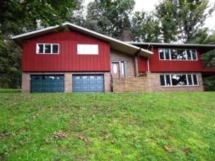 222 Yankosky Rd, Charleroi, PA 15022