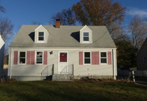 15 Livingston St, Wethersfield, CT 06109