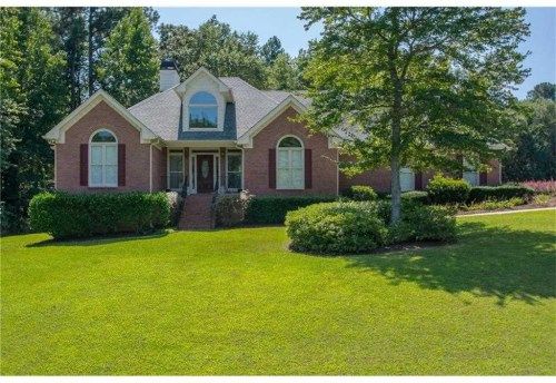 1607 Holly Ridge Dr, Loganville, GA 30052