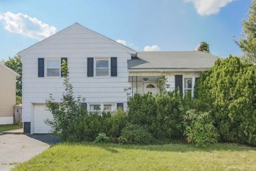 21 Plenge Dr, Belleville, NJ 07109