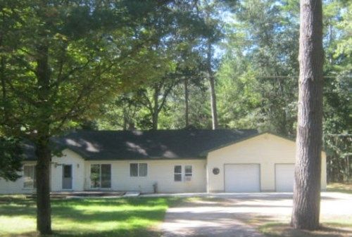 2958 S Gladwin Rd, Prudenville, MI 48651