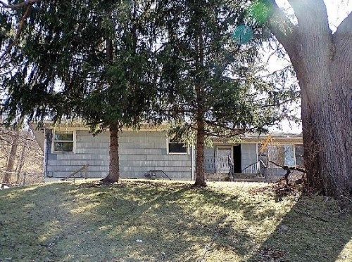 390 E Seneca Tpke, Syracuse, NY 13205