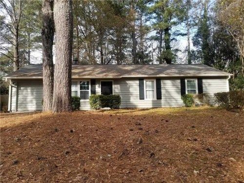 5426 Forest East Ln, Stone Mountain, GA 30088