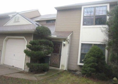 18 Morton Ct, East Brunswick, NJ 08816