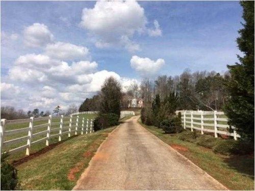 5401 Camp Creek Rd, Mount Airy, GA 30563