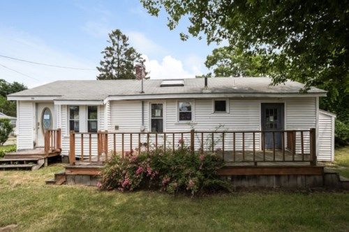 3 SHERMAN ST, Wareham, MA 02571