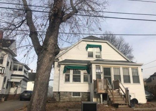 1 Elsmere Ave, Methuen, MA 01844