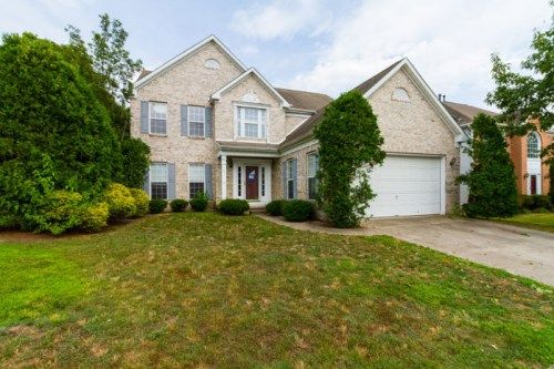 2 Crossing Dr, Linwood, NJ 08221