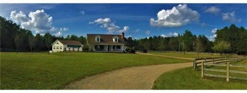 45 Liberty Rd, Jesup, GA 31545