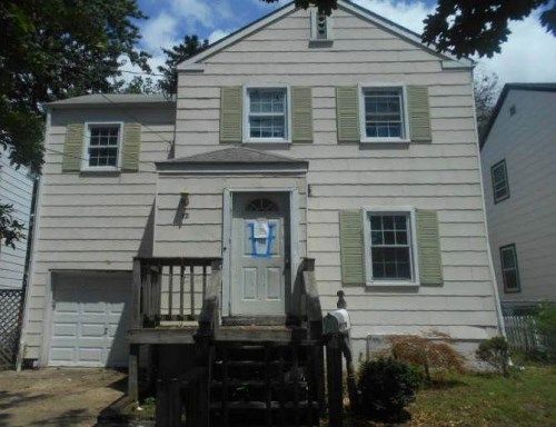 72 Walnut St, Deptford, NJ 08096