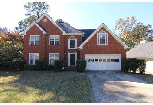 2204 Cape Liberty Dr, Suwanee, GA 30024