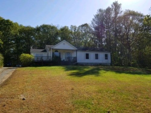 532 Wauregan Rd, Danielson, CT 06239