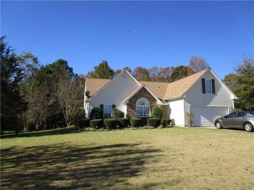 123 Legacy Dr, Hoschton, GA 30548