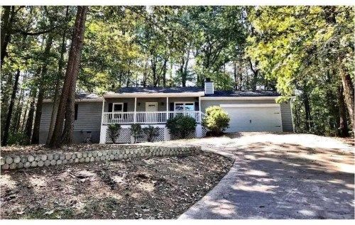 5712 Port Dr, Buford, GA 30518