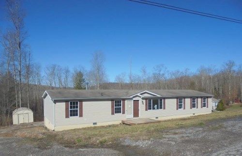 142 White Rose Dr, Daniels, WV 25832