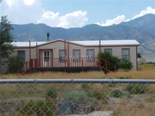 7 Brooktree Court, Round Mountain, NV 89045