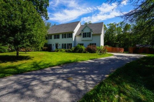 376 Crawford St, Northborough, MA 01532