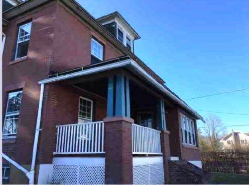 540 Main St, Gouldsboro, PA 18424