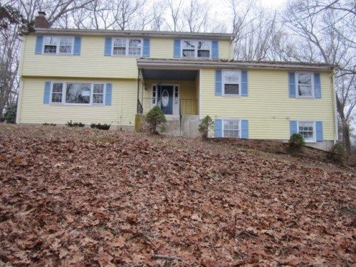 90 Deborah Dr, Coventry, CT 06238