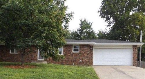 2455 HICKORY DR, Lexington, MO 64067