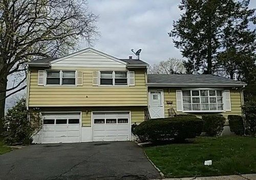 9 Skyview Rd, Bloomfield, NJ 07003