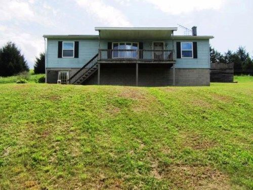 626 Garden Spot Rd, Lykens, PA 17048