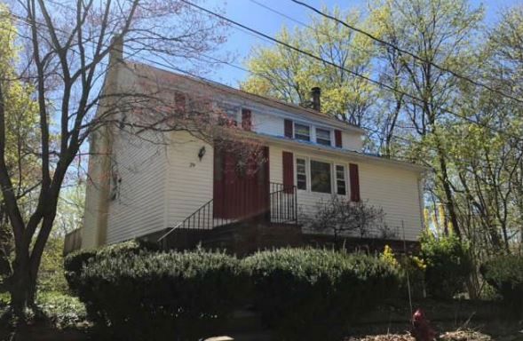 29 Bailey Ave, Oakland, NJ 07436