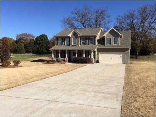 208 Arrowhead Trl, Jefferson, GA 30549