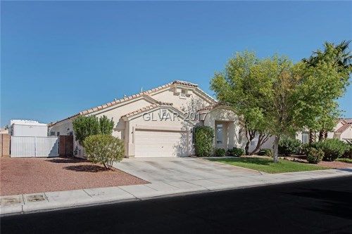 7720 Blue Whirlpool Street, Las Vegas, NV 89131