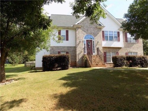 27 Stiles Fairway NW, Cartersville, GA 30120