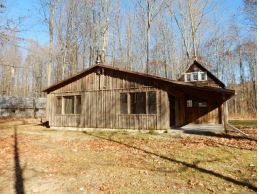 1581 Clay Rd, Dorset, OH 44032