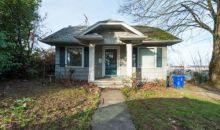 25 Ne Farragut St Portland, OR 97211