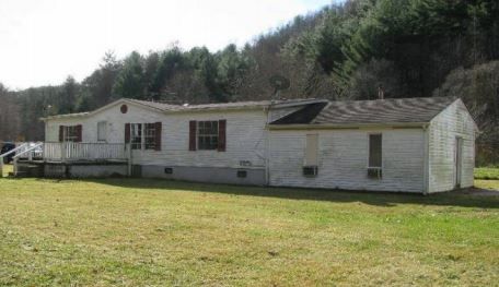 2428 Shawsville Pik, Shawsville, VA 24162