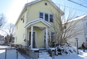 24 Willow St, Plymouth, PA 18651