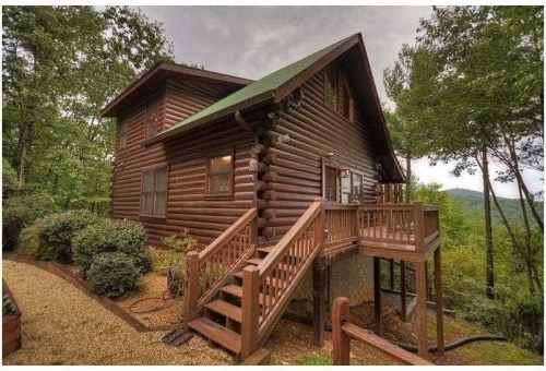 894 Amy Creek Dr, Ellijay, GA 30540