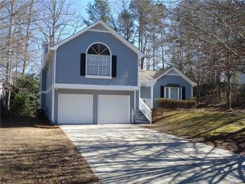 5229 Hollyfield Dr, Stone Mountain, GA 30088