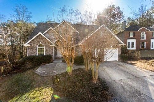 7306 Carriage Creek Rd, Woodstock, GA 30189