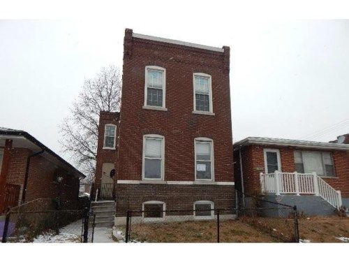 4621 Pennsylvania Ave, Saint Louis, MO 63111