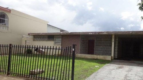 3bj Yagrumo St, Carolina, PR 00983