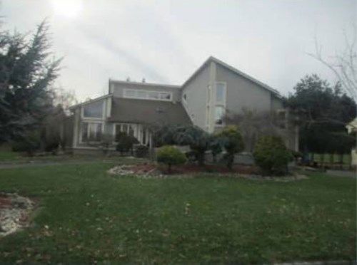 54 Roosevelt Blvd, Caldwell, NJ 07006