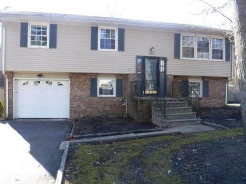 336 Lloyd Ter, Millville, NJ 08332