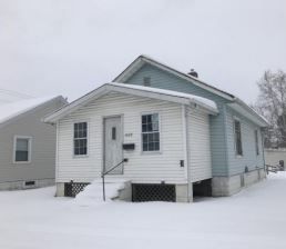 1022 W State St, Newcomerstown, OH 43832