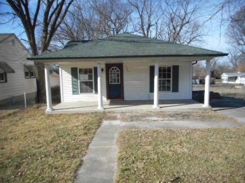 2305 N Lexington Ave, Springfield, MO 65803