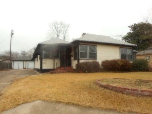 2306 Columbus St, Muskogee, OK 74401