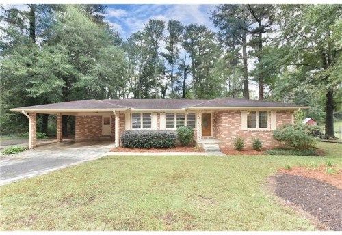 5390 Francis Ave, Stone Mountain, GA 30087