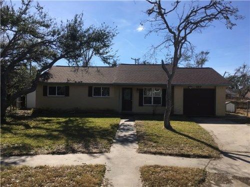 117 Saunders Ln, Aransas Pass, TX 78336