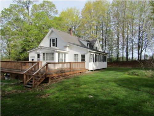 638 Park St, Livermore Falls, ME 04254