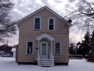 2101 12th Ave, Menominee, MI 49858