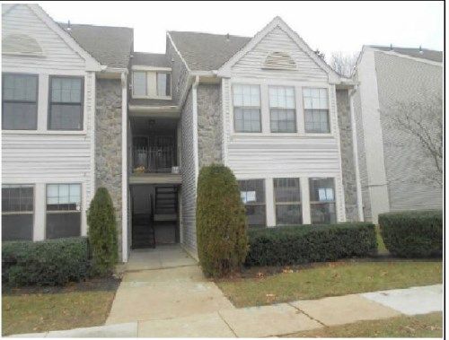 6 Summit Ct, Marlton, NJ 08053